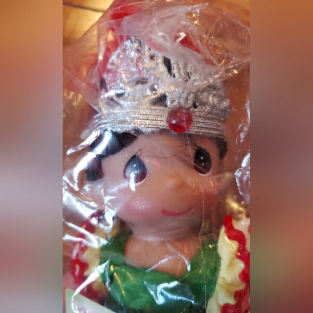 New Precious Moments doll with stand Children of the World Brazil Collectible